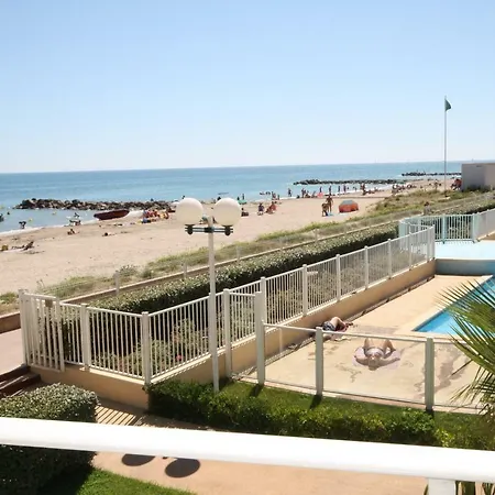 La Voile Blanche 4 * 弗龙蒂尼昂